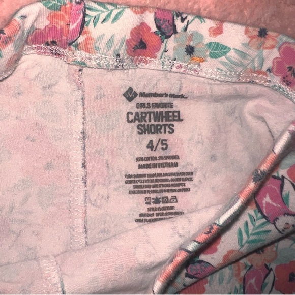 Girls Size 4/5 Member’s Mark Bird Flower Stretch Cartwheel Summer Shorts - Picture 2 of 5